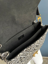 Lade das Bild in den Galerie-Viewer, LOUIS VUITTON MÉTIS 1854
