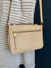 Lade das Bild in den Galerie-Viewer, LOUIS VUITTON MÉTIS