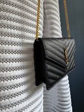 Lade das Bild in den Galerie-Viewer, YSL CASSANDRE