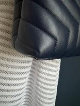 Lade das Bild in den Galerie-Viewer, YSL LOULOU SMALL