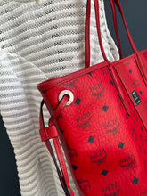 Lade das Bild in den Galerie-Viewer, MCM LIZ SHOPPER MEDIUM