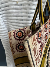 Lade das Bild in den Galerie-Viewer, DIOR TOTE BOOK