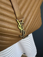 Lade das Bild in den Galerie-Viewer, YSL COLLEGE LARGE