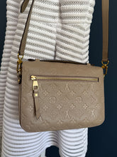 Lade das Bild in den Galerie-Viewer, LOUIS VUITTON MÉTIS EMPREINTE