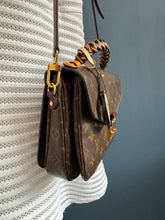 Lade das Bild in den Galerie-Viewer, LOUIS VUITTON MÉTIS