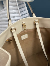 Lade das Bild in den Galerie-Viewer, LOUIS VUITTON ONTHEGO GM EMPREINTE