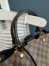 Lade das Bild in den Galerie-Viewer, LOUIS VUITTON BRITTANY