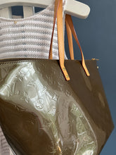 Lade das Bild in den Galerie-Viewer, LOUIS VUITTON BELLEVUE