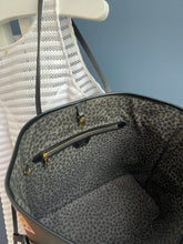 Lade das Bild in den Galerie-Viewer, LOUIS VUITTON NEVERFULL GIANT WILD AT HEART