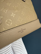 Lade das Bild in den Galerie-Viewer, LOUIS VUITTON ALMA EMPREINTE