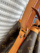 Lade das Bild in den Galerie-Viewer, LOUIS VUITTON NOÉ GRANDE