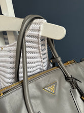 Lade das Bild in den Galerie-Viewer, PRADA BAG