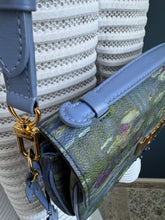 Lade das Bild in den Galerie-Viewer, LOUIS VUITTON MÉTIS MONET X JEFF KOONS