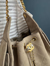 Lade das Bild in den Galerie-Viewer, CHANEL 25 SMALL WILDLEDER