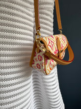 Lade das Bild in den Galerie-Viewer, LOUIS VUITTON NANO DIANE BY THE POOL CORAL