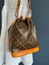 Lade das Bild in den Galerie-Viewer, LOUIS VUITTON NOÉ GRANDE