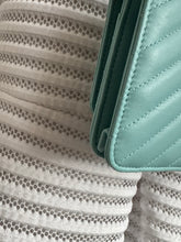 Lade das Bild in den Galerie-Viewer, CHANEL WOC