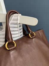 Lade das Bild in den Galerie-Viewer, PRADA VITELLO DAINO SHOPPER