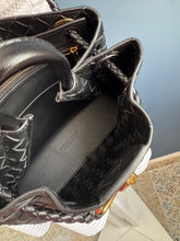 Lade das Bild in den Galerie-Viewer, BOTTEGA VENETA ANDIAMO