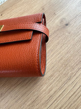 Lade das Bild in den Galerie-Viewer, HERMÈS KELLY GELDBÖRSE