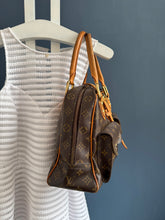 Lade das Bild in den Galerie-Viewer, LOUIS VUITTON MANHATTAN