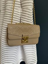 Lade das Bild in den Galerie-Viewer, LOUIS VUITTON MARCEAU