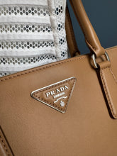 Lade das Bild in den Galerie-Viewer, PRADA GALLERIA