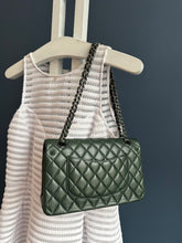 Lade das Bild in den Galerie-Viewer, CHANEL DOUBLE FLAP