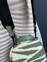 Lade das Bild in den Galerie-Viewer, MCM MINI RUCKSACK