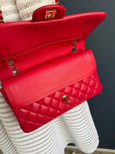 Lade das Bild in den Galerie-Viewer, CHANEL DOUBLE FLAP MEDIUM