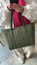 Lade das Bild in den Galerie-Viewer, MCM TONI SHOPPER