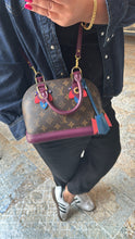 Lade das Bild in den Galerie-Viewer, LOUIS VUITTON ALMA BB LOVE BIRDS
