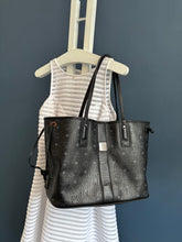 Lade das Bild in den Galerie-Viewer, MCM LIZ SHOPPER MEDIUM