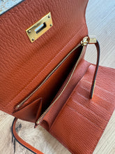 Lade das Bild in den Galerie-Viewer, HERMÈS KELLY GELDBÖRSE