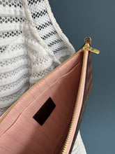 Lade das Bild in den Galerie-Viewer, LOUIS VUITTON CLUTCH