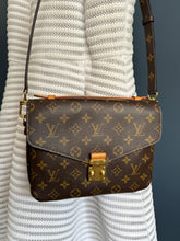 Lade das Bild in den Galerie-Viewer, LOUIS VUITTON MÉTIS