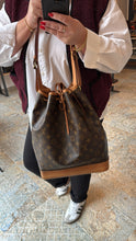 Lade das Bild in den Galerie-Viewer, LOUIS VUITTON NOÉ GRANDE