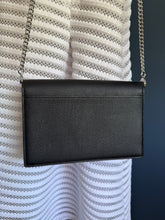 Lade das Bild in den Galerie-Viewer, LOUIS VUITTON MYLOCKME CHAIN