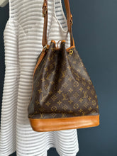 Lade das Bild in den Galerie-Viewer, LOUIS VUITTON NOÉ GRANDE