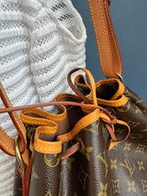 Lade das Bild in den Galerie-Viewer, LOUIS VUITTON NOÉ GRANDE