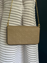 Lade das Bild in den Galerie-Viewer, LOUIS VUITTON FÉLICIE