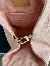 Lade das Bild in den Galerie-Viewer, LOUIS VUITTON VENICE DENIM RUCKSACK