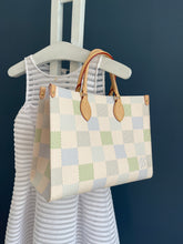 Lade das Bild in den Galerie-Viewer, LOUIS VUITTON ONTHEGO MM