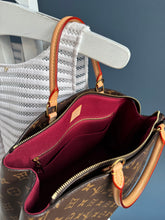 Lade das Bild in den Galerie-Viewer, LOUIS VUITTON GRAND PALAIS