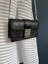 Lade das Bild in den Galerie-Viewer, MCM TRACY BAG