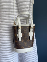 Lade das Bild in den Galerie-Viewer, LOUIS VUITTON NANO BUCKET MATCH