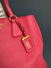 Lade das Bild in den Galerie-Viewer, PRADA VITELLO DAINO