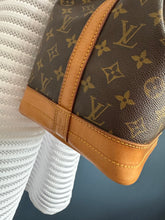 Lade das Bild in den Galerie-Viewer, LOUIS VUITTON NOÉ GRANDE