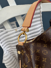 Lade das Bild in den Galerie-Viewer, LOUIS VUITTON SULLY MM