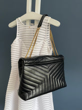 Lade das Bild in den Galerie-Viewer, YSL LOULOU LARGE